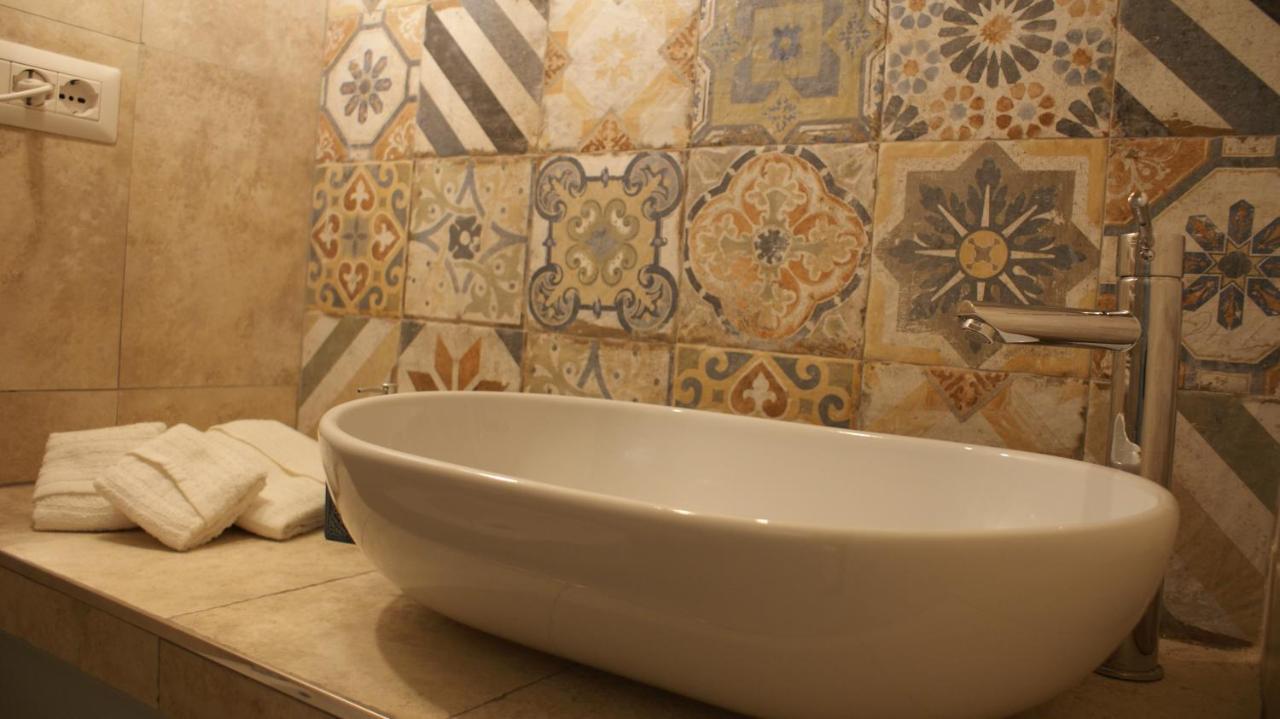 La Mansio Del Vicolo Villa Mola di Bari Buitenkant foto